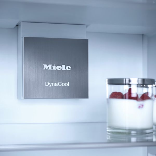 Tủ lạnh âm tủ Miele 244 lít KFN 7744C 125 Gala Ed - hình 8