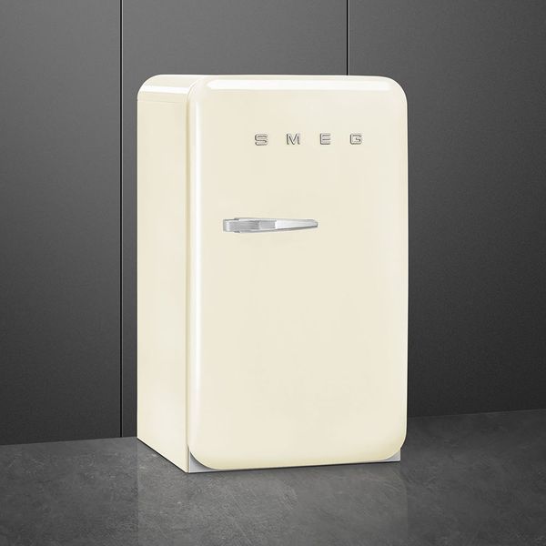Đánh giá Tủ lạnh mini Smeg 122 lít FAB10RCR6 50’s Style